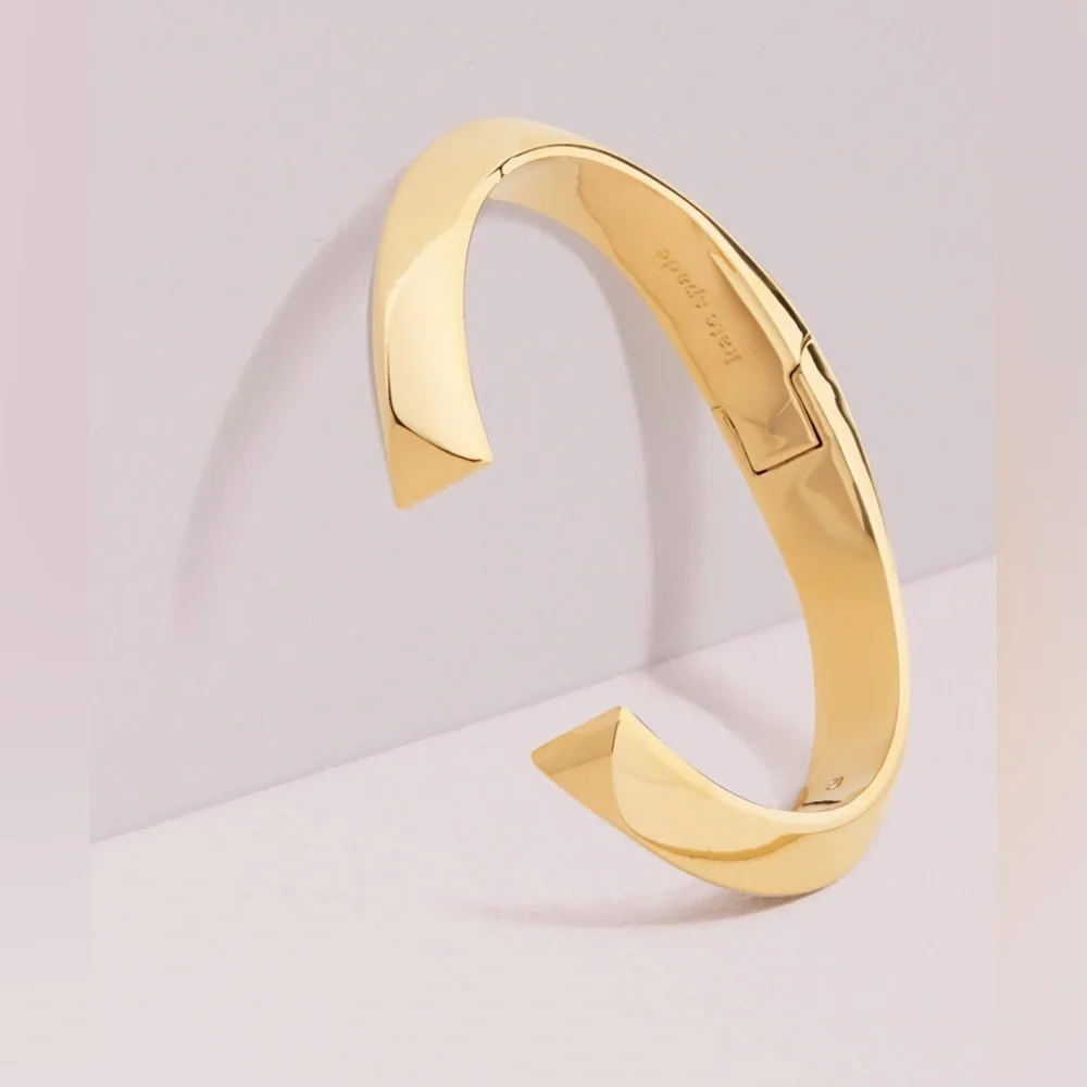 NWT Kate Spade Goldtone Cuff Bracelet♠️ - Picture 2 of 7